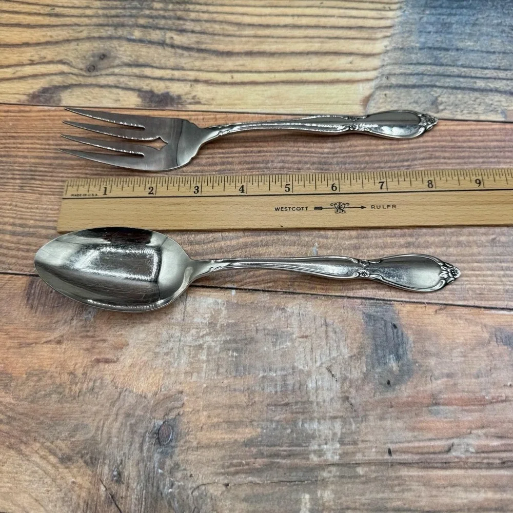 Oneida Community Stainless Betty Crocker CHATELAINE Serving Spoon‎ and Fork Set